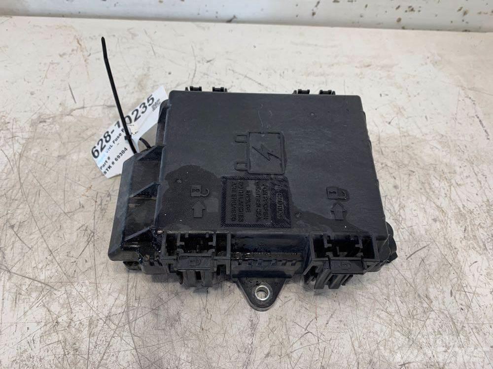 Volvo VNL 電子設備