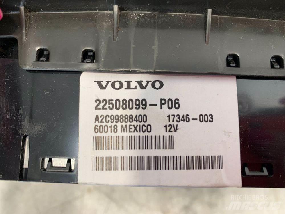 Volvo VNL 電子設備