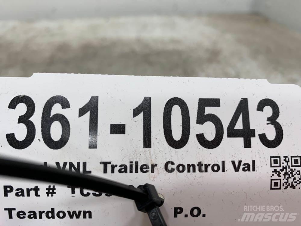 Volvo VNL 其他組件