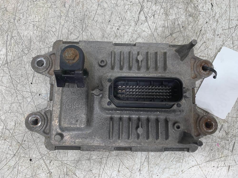 Volvo VNL 其他組件