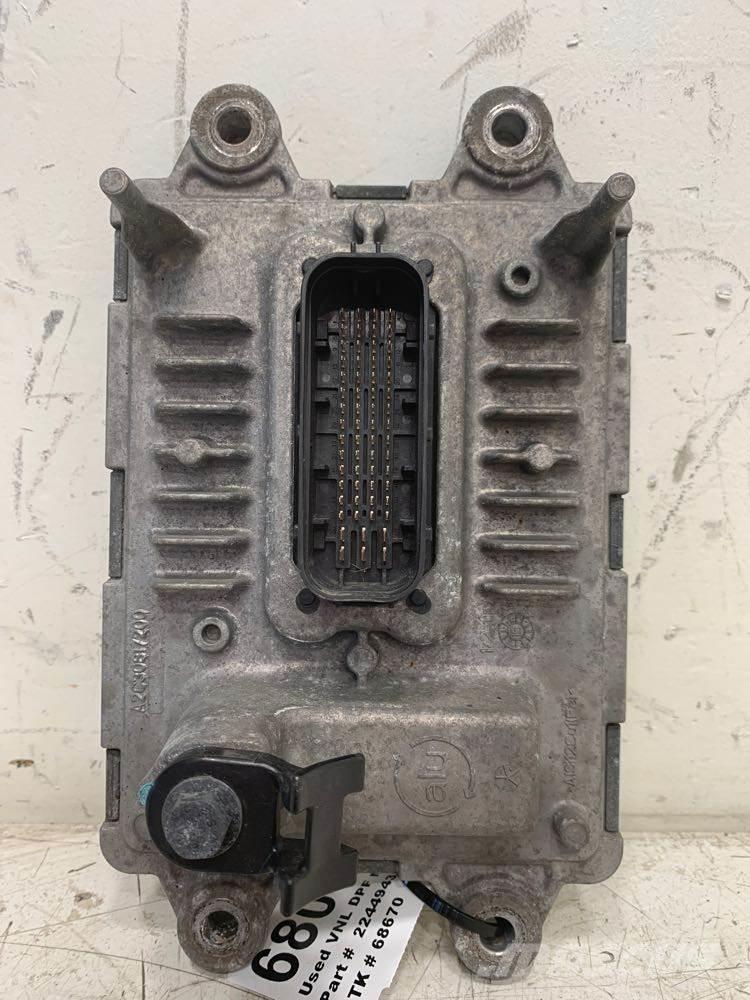 Volvo VNL 其他組件