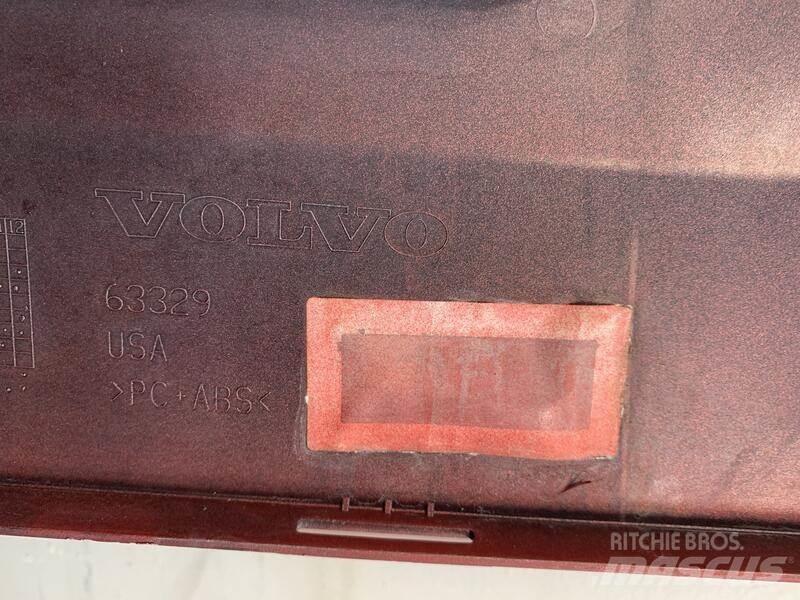 Volvo VNL 駕駛室與內部