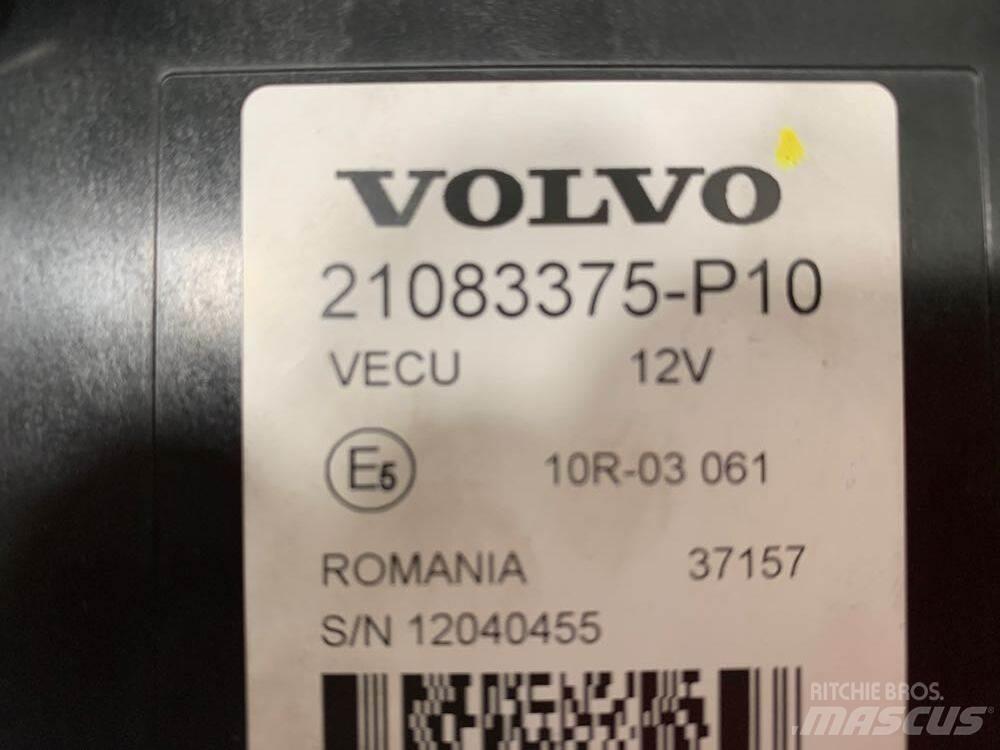 Volvo VNL 駕駛室與內部