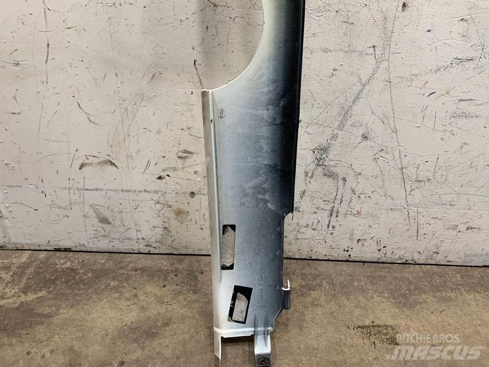 Volvo VNL 駕駛室與內部