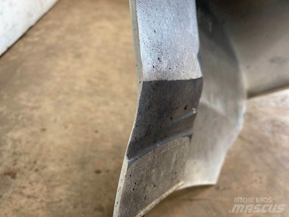 Volvo VNL 駕駛室與內部