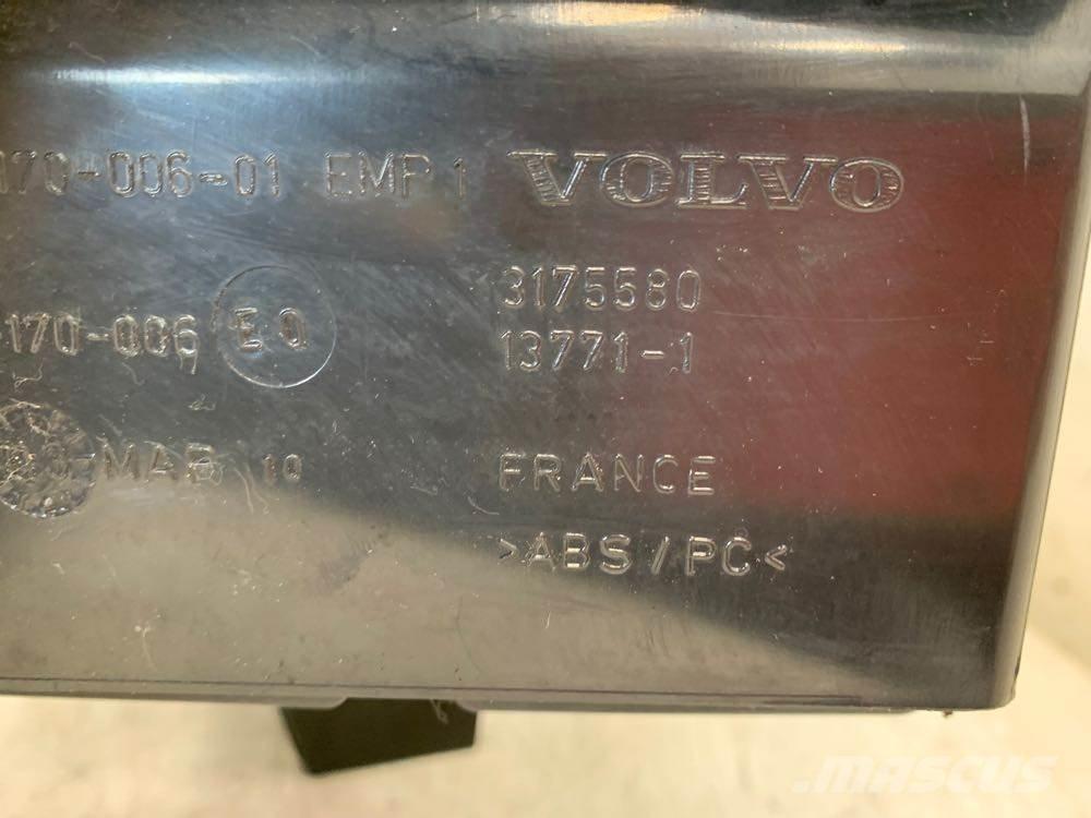 Volvo VNL 電子設備