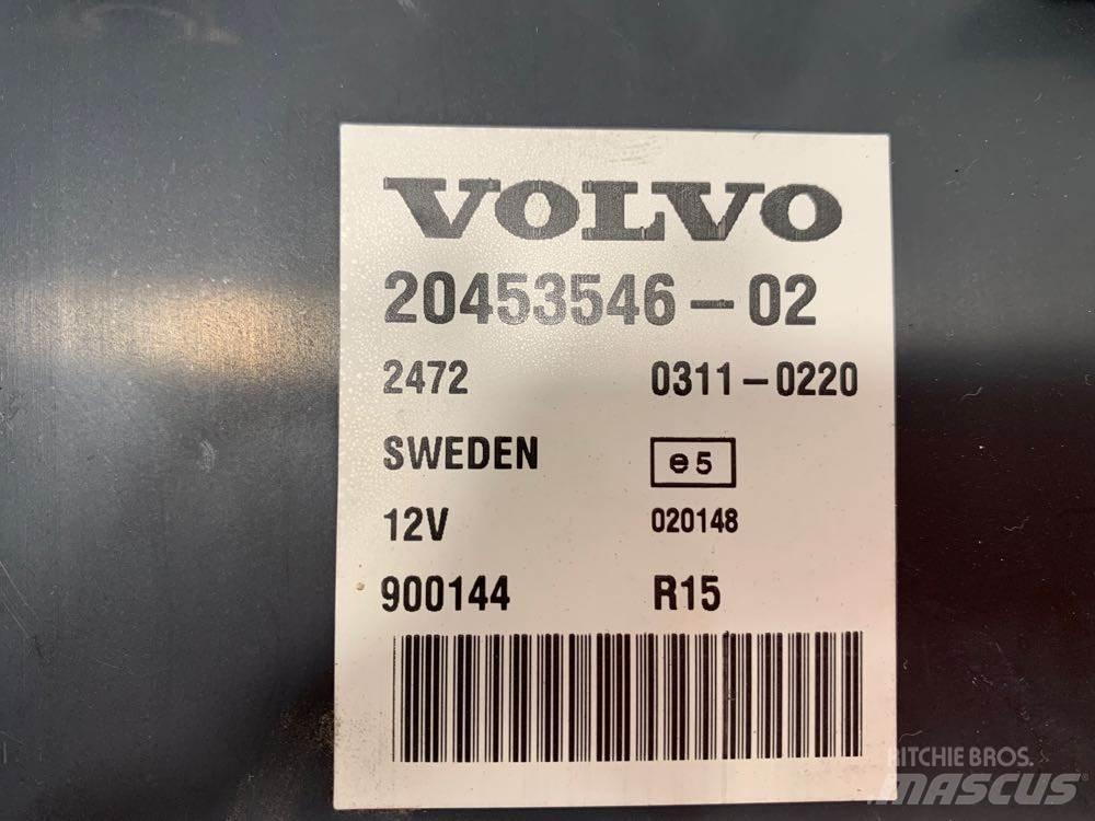 Volvo VNL 駕駛室與內部