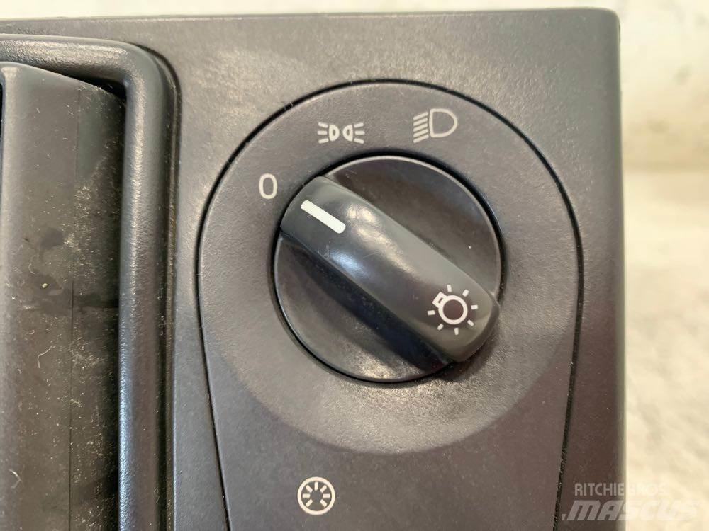 Volvo VNL 電子設備