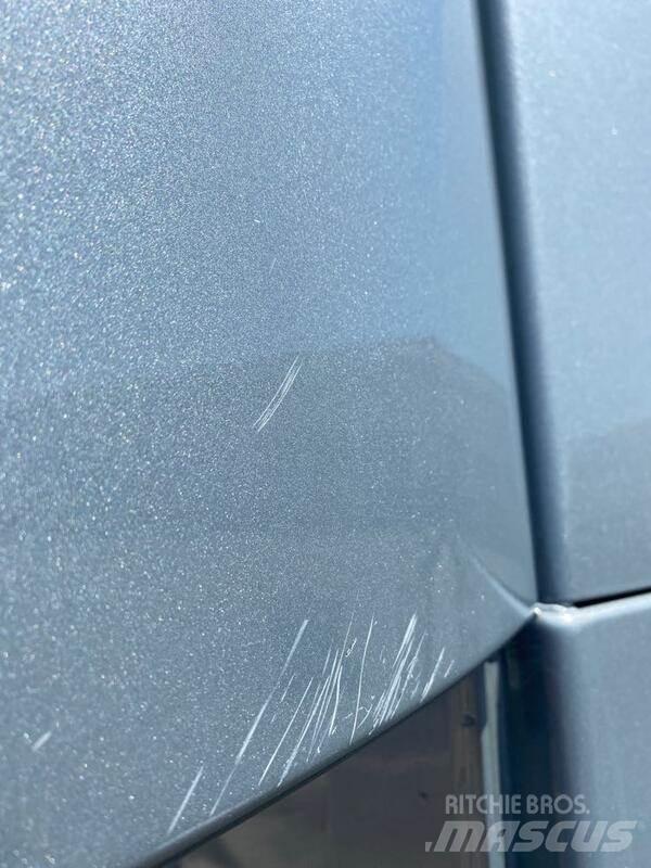 Volvo VNL 駕駛室與內部