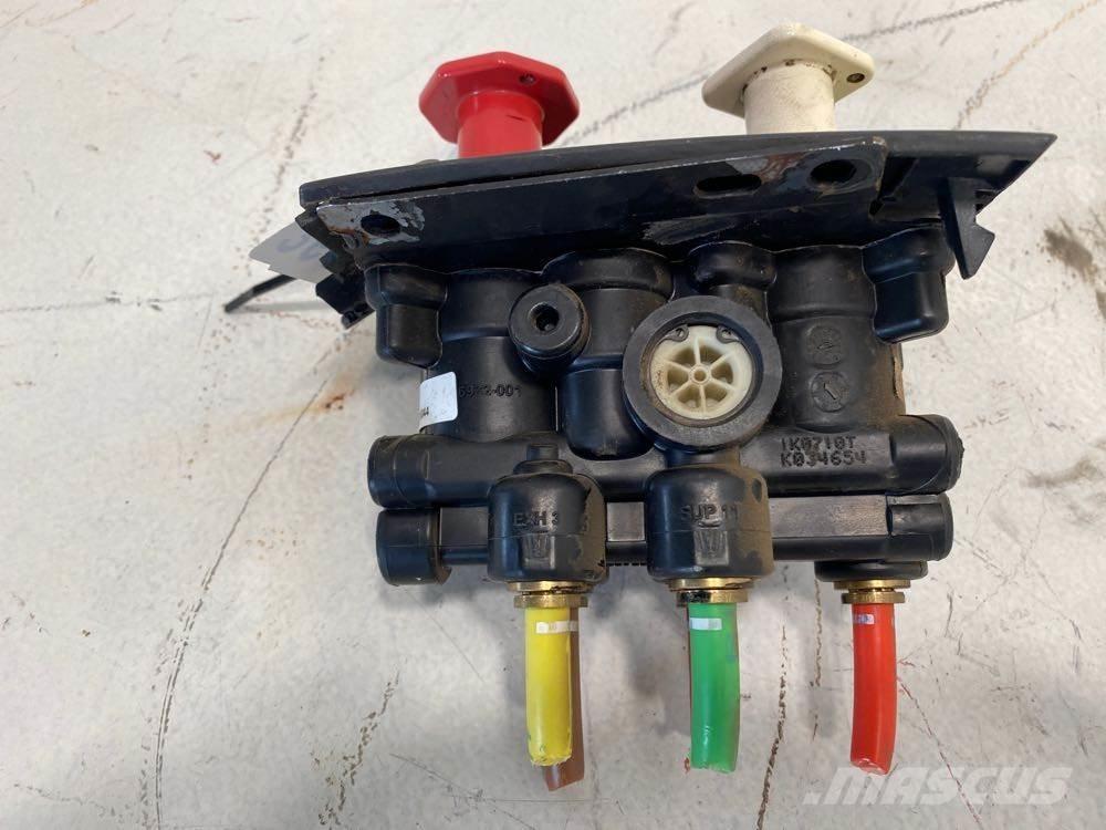 Volvo VNL 其他組件