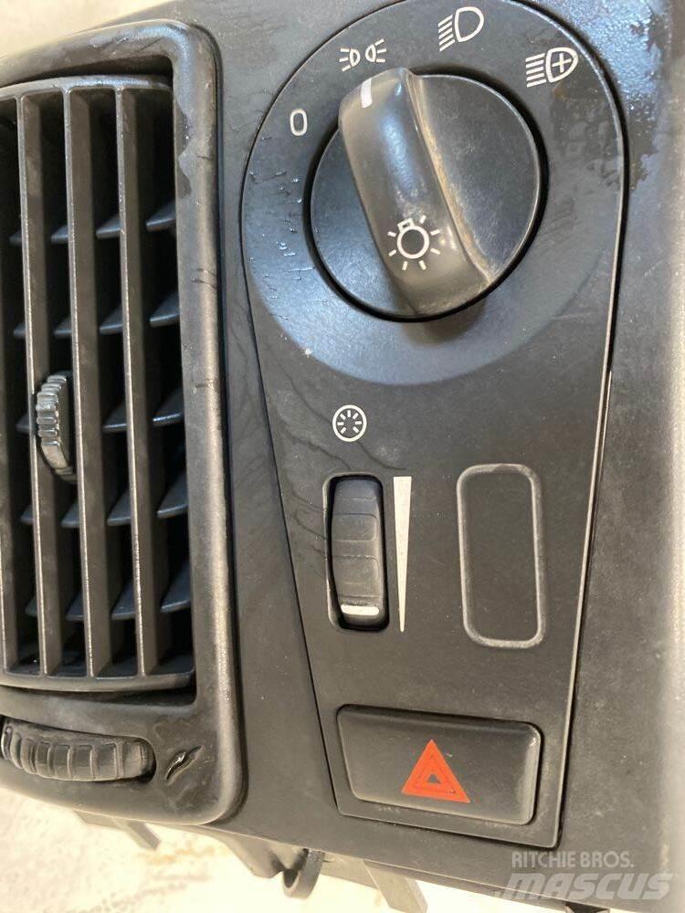 Volvo VNL 電子設備