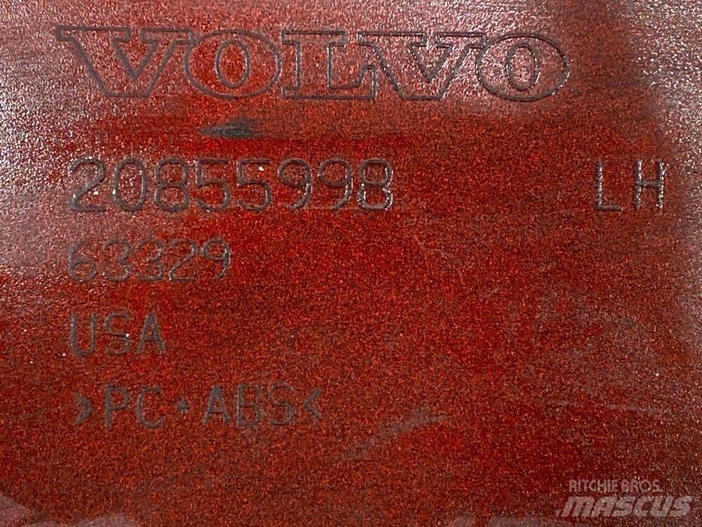 Volvo VNL 駕駛室與內部