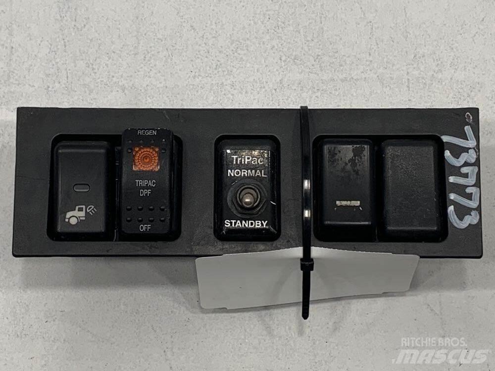 Volvo VNL 電子設備