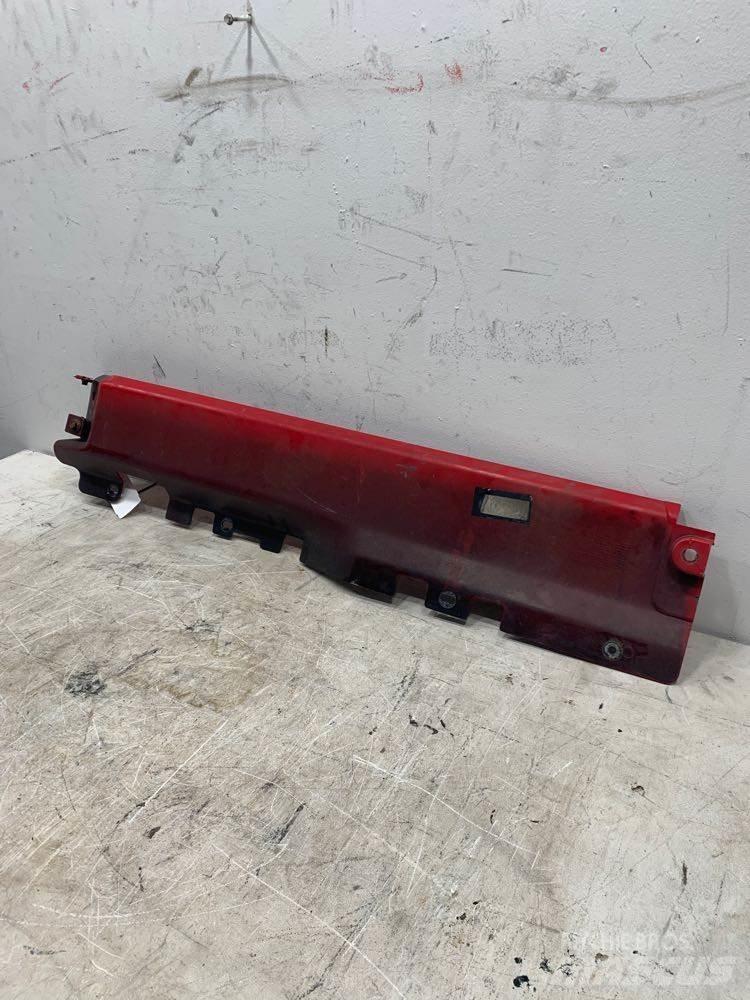 Volvo VNL 駕駛室與內部