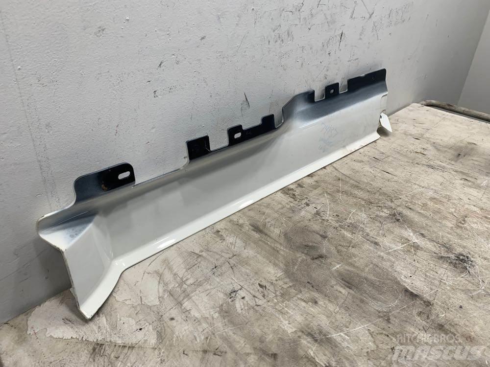 Volvo VNL 駕駛室與內部