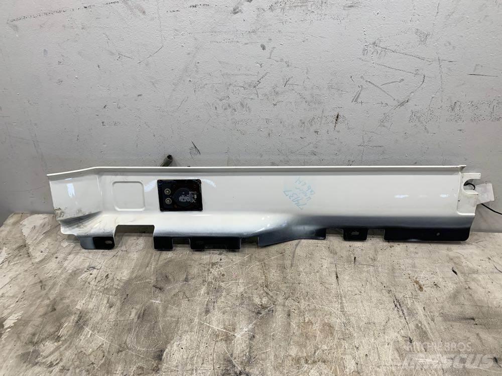 Volvo VNL 駕駛室與內部