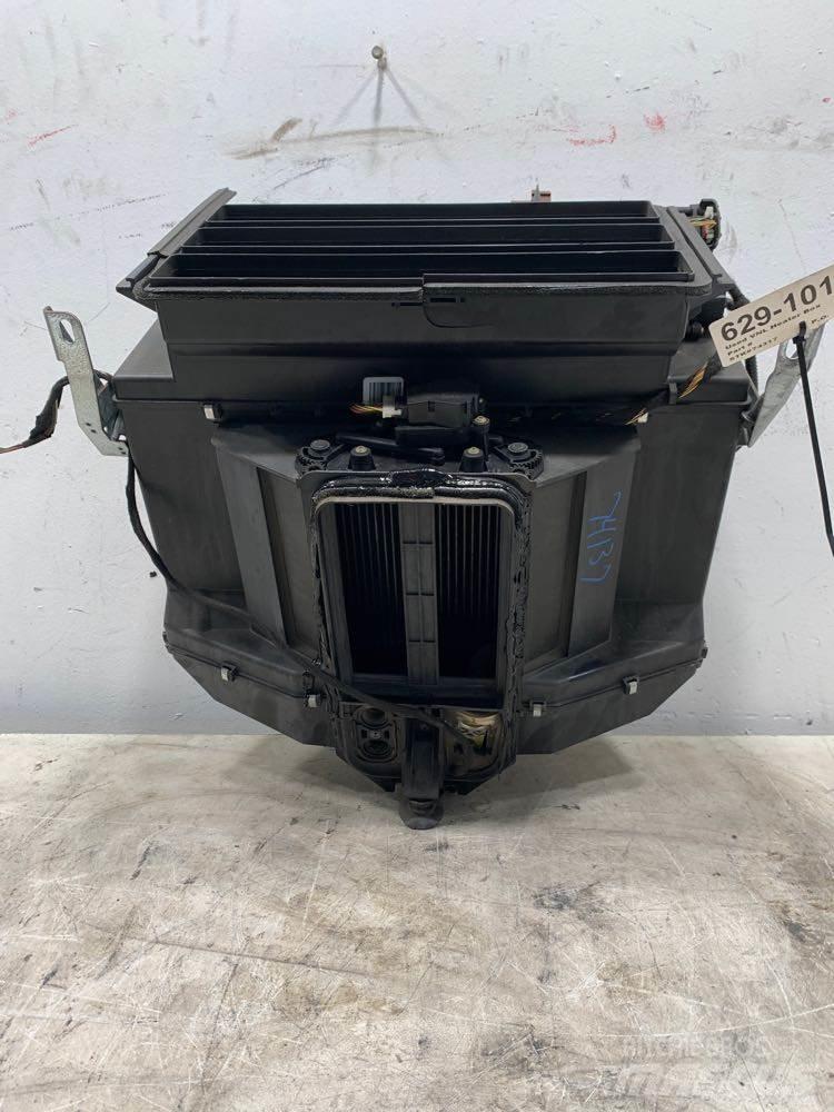 Volvo VNL 其他組件
