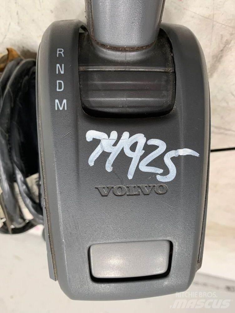 Volvo VNL 電子設備
