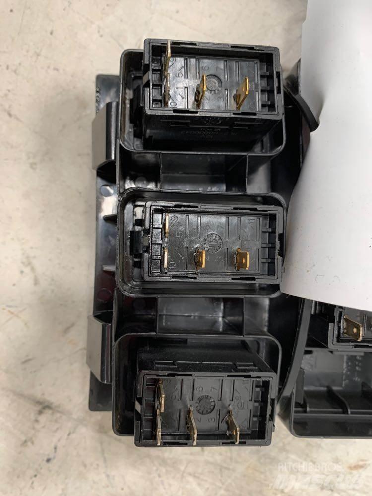 Volvo VNL 電子設備