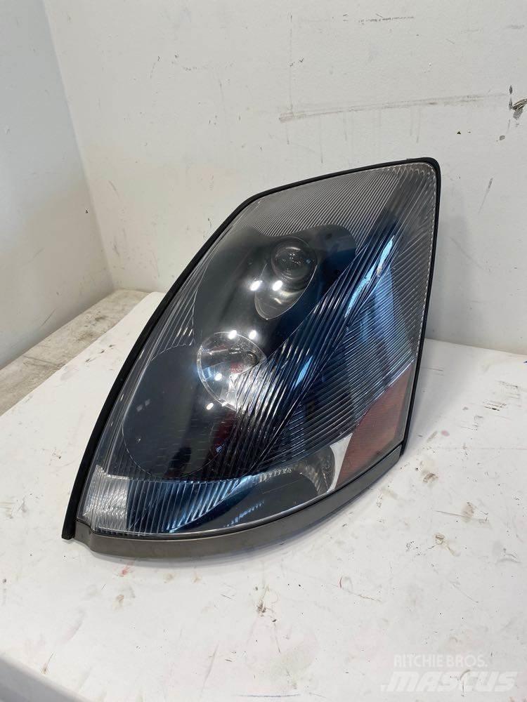 Volvo VNL 電子設備