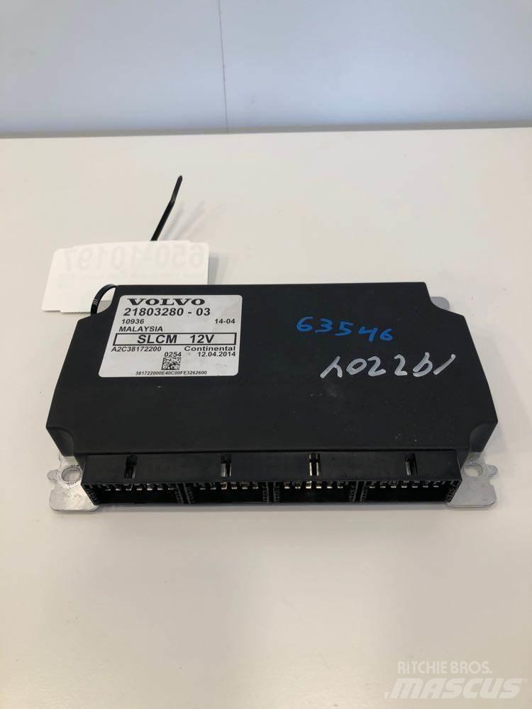 Volvo VNM 駕駛室與內部
