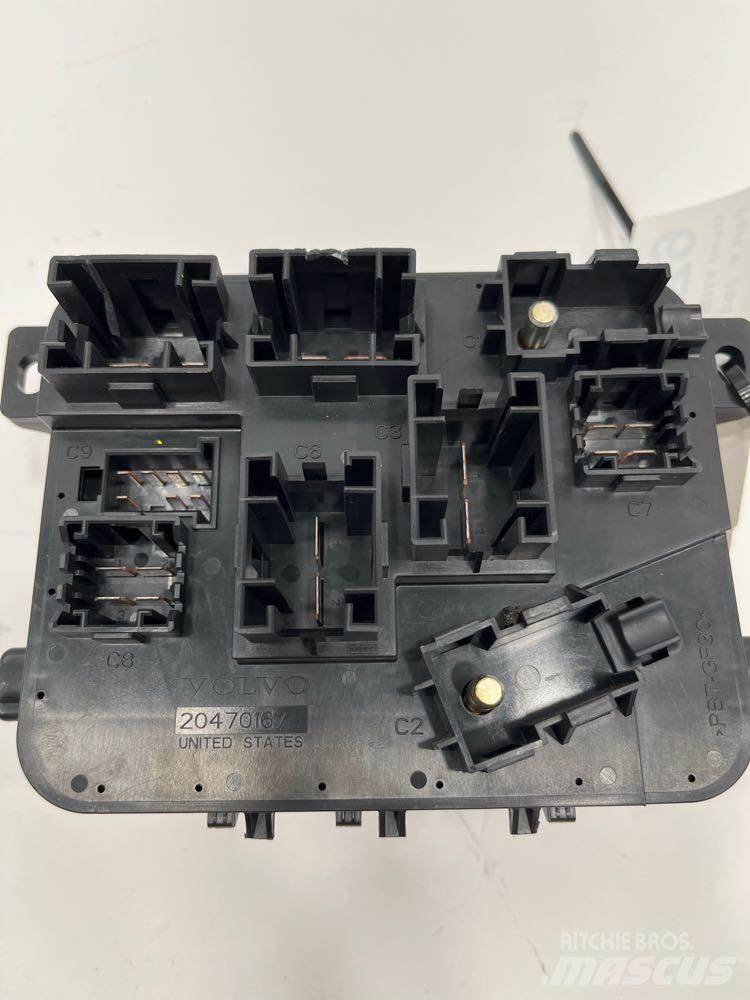 Volvo VNM 電子設備