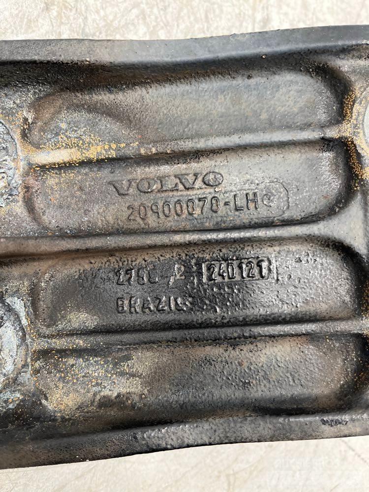 Volvo VNM 駕駛室與內部