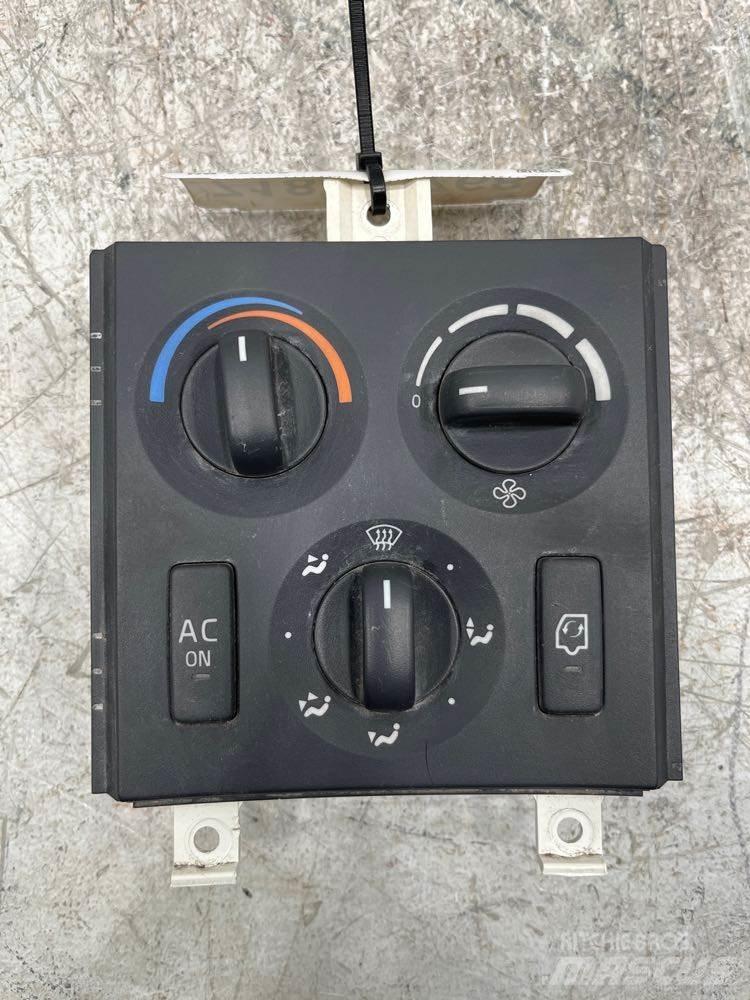 Volvo VNM 電子設備