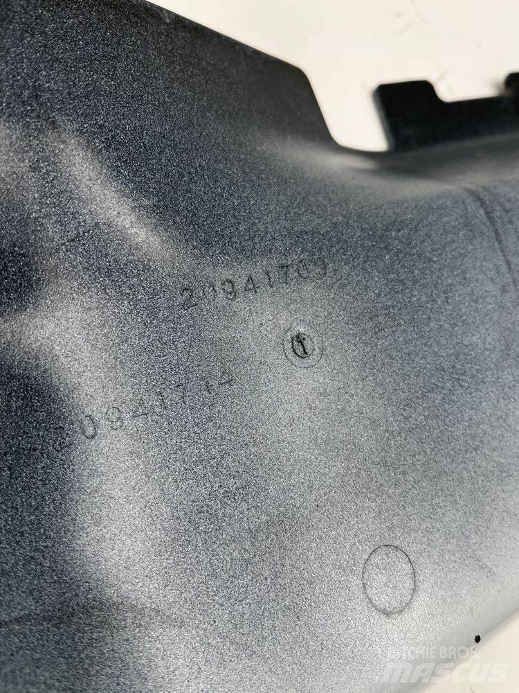Volvo VNM 駕駛室與內部