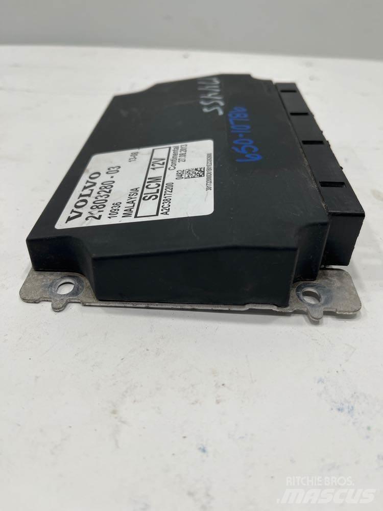 Volvo VNM 駕駛室與內部
