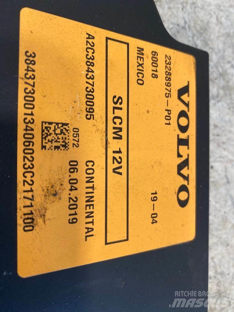 Volvo VNR 駕駛室與內部