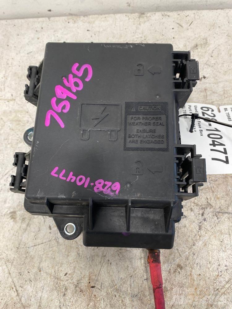 Volvo VNR 電子設備