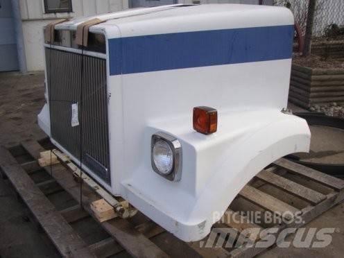 Volvo WC 駕駛室與內部