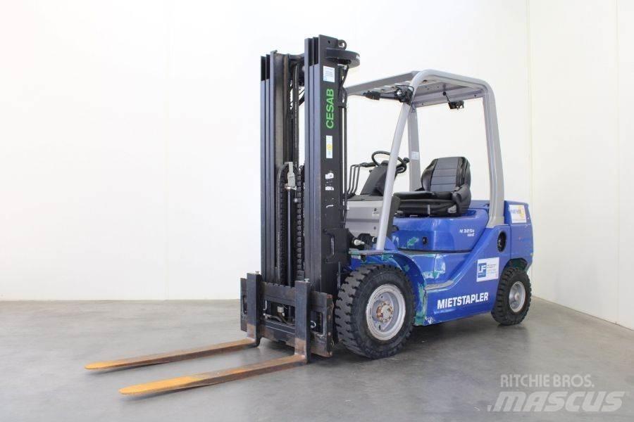 Cesab M 325 D 柴油卡車