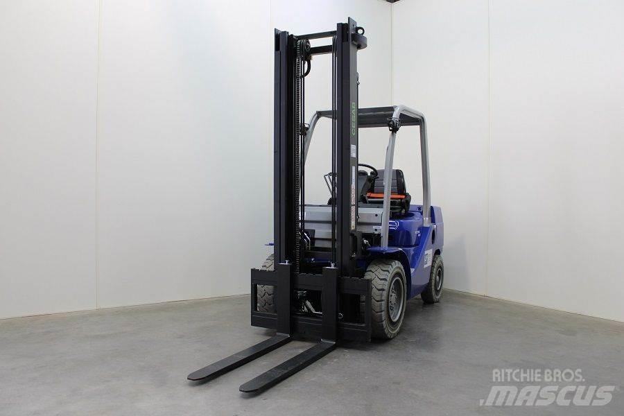 Cesab M 330 DV 柴油卡車