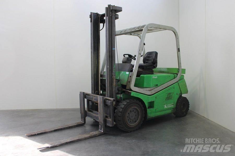 Cesab MAK 400 電動堆高機