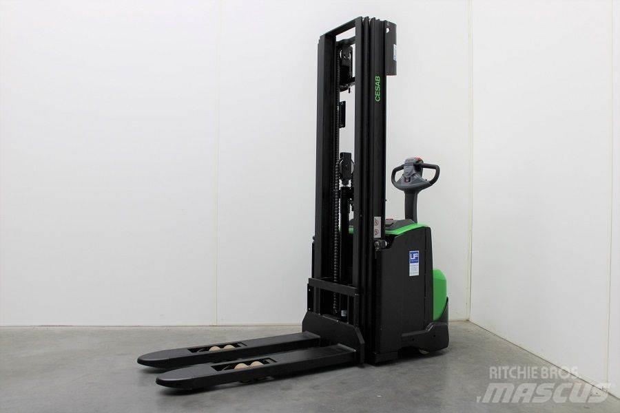 Cesab S 212 / 450 行走控制式堆積機