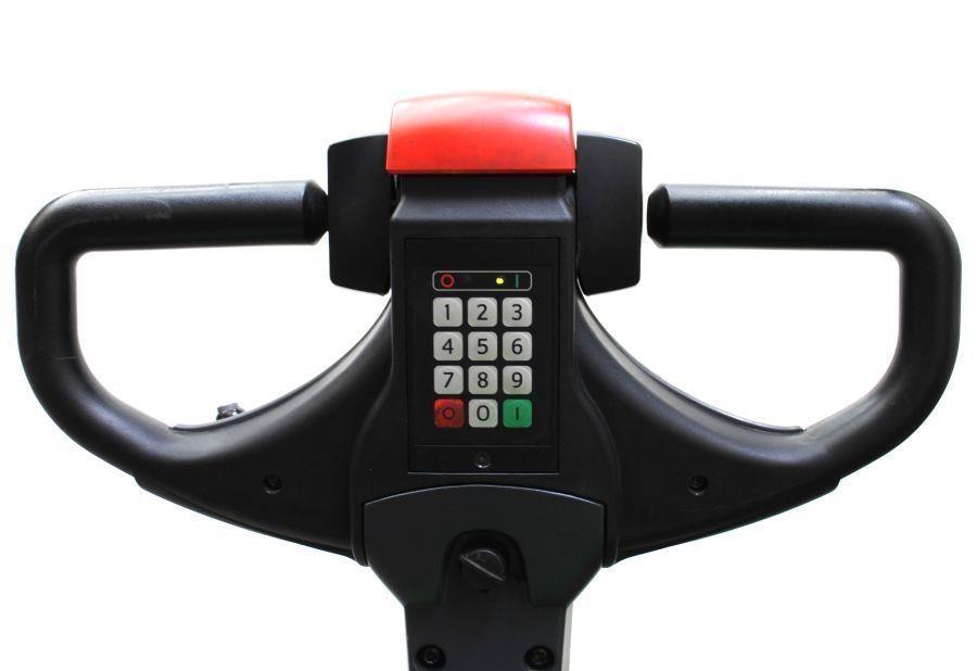 Cesab S 212 L / 450 行走控制式堆積機