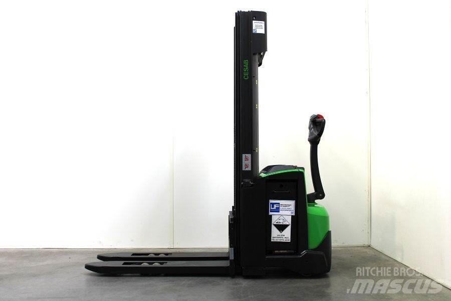 Cesab S 214 / 445 行走控制式堆積機