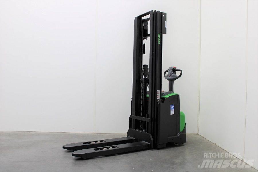 Cesab S 214 / 445 行走控制式堆積機