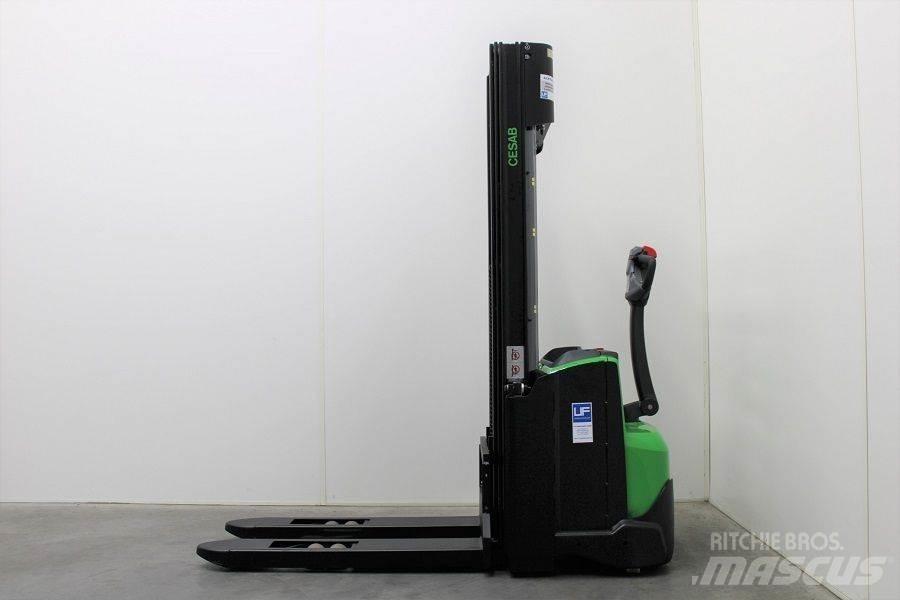 Cesab S 214 / 445 行走控制式堆積機