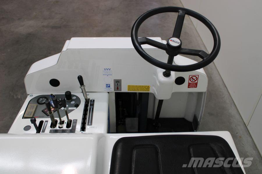 Dulevo 1100 DL 掃倉機