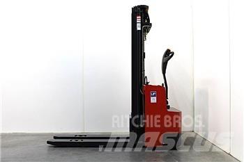 Lafis LEC 16 行走控制式堆積機