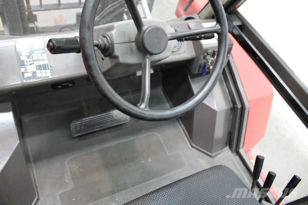 Manitou M 30-4 柴油卡車