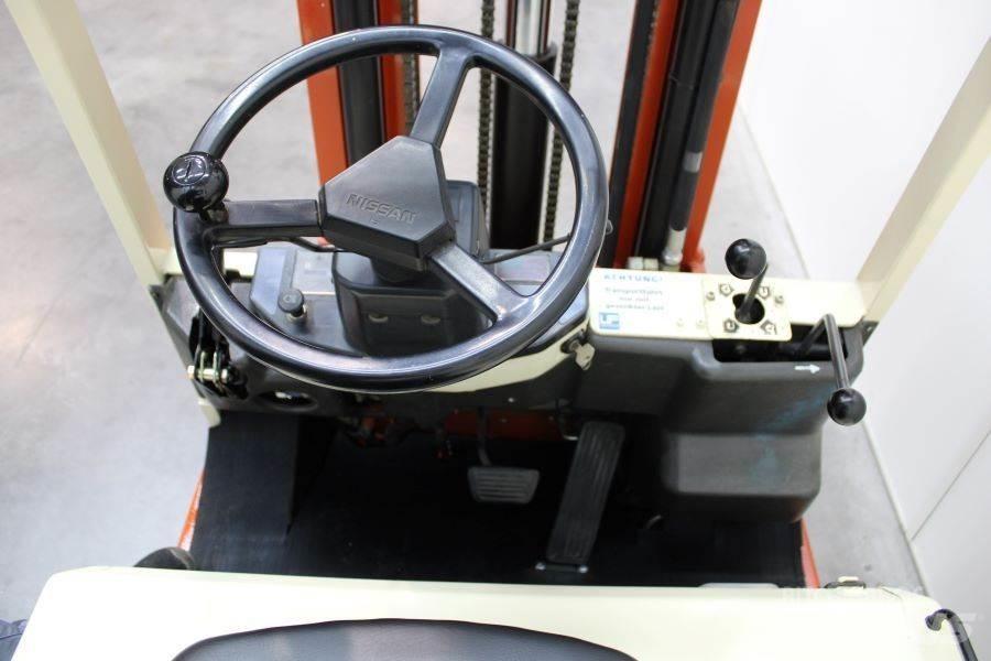 Nissan N01 L18U 電動堆高機