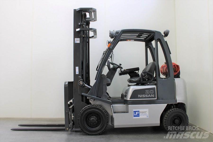 Nissan U1D2A20LQ 液化石油氣LPG卡車