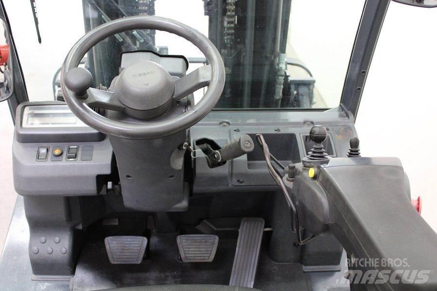 Nissan U1D2A20LQ 液化石油氣LPG卡車