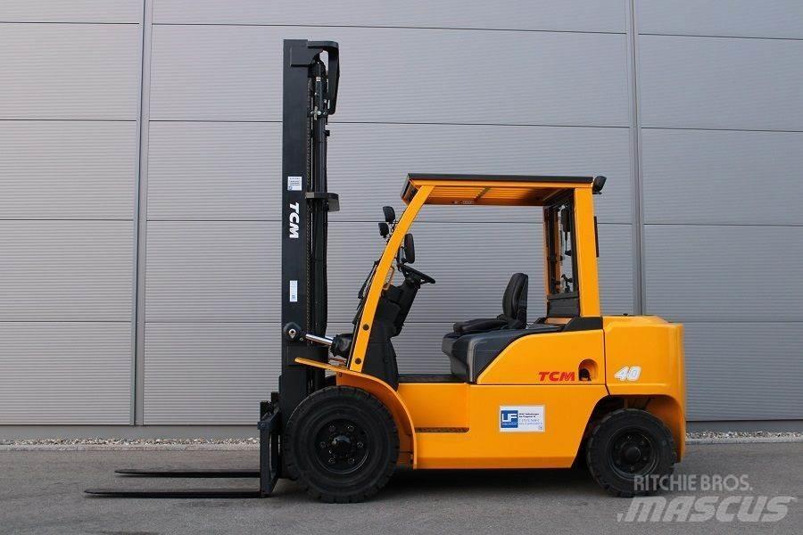 TCM D-1-F-A-40-Q 柴油卡車