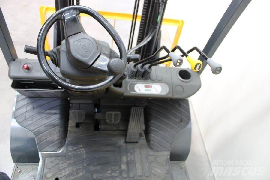 TCM FD 25 T 3 柴油卡車