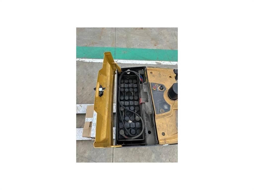 CAT NPV20N2 低架升降機